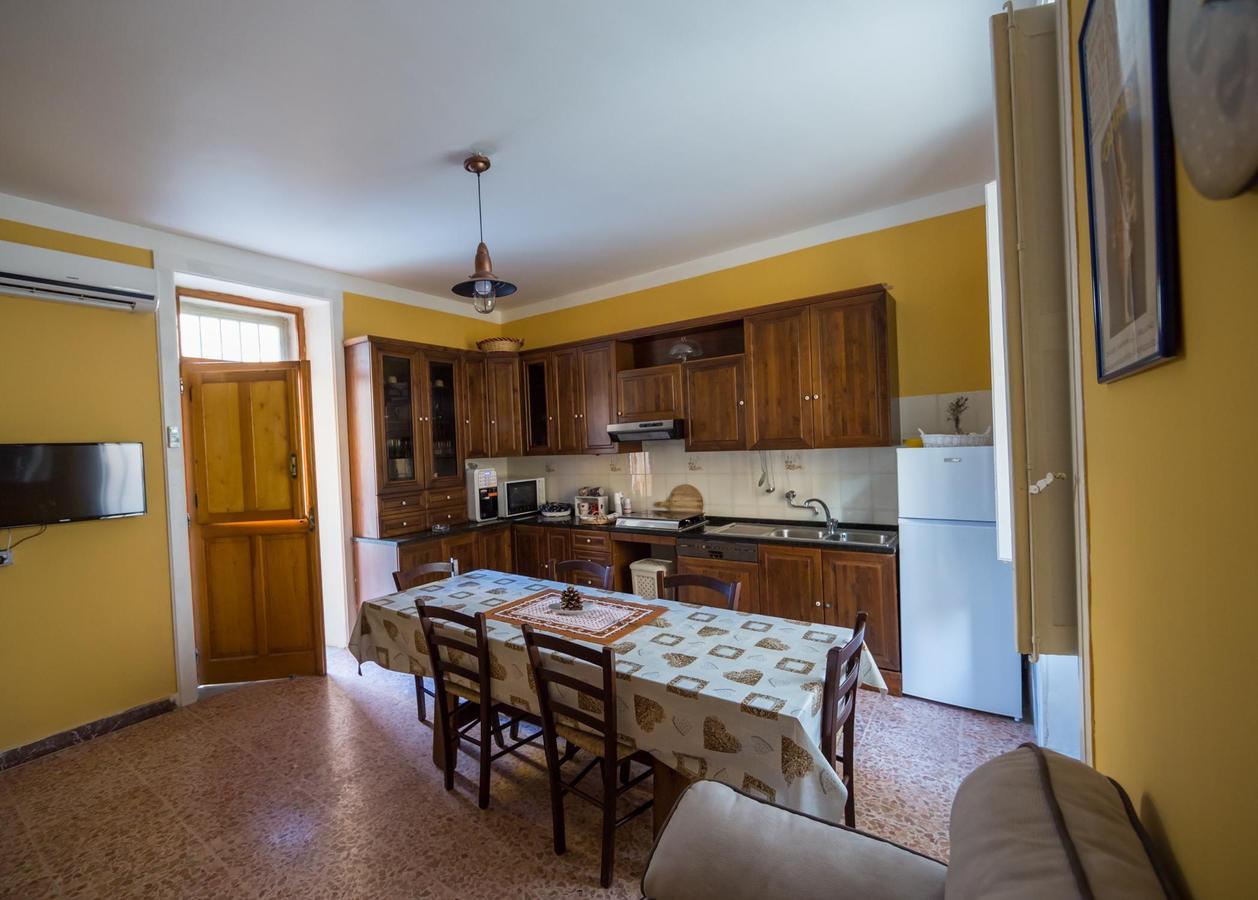 La Casa Di Eolo Bed and Breakfast Villa San Giovanni Exteriör bild